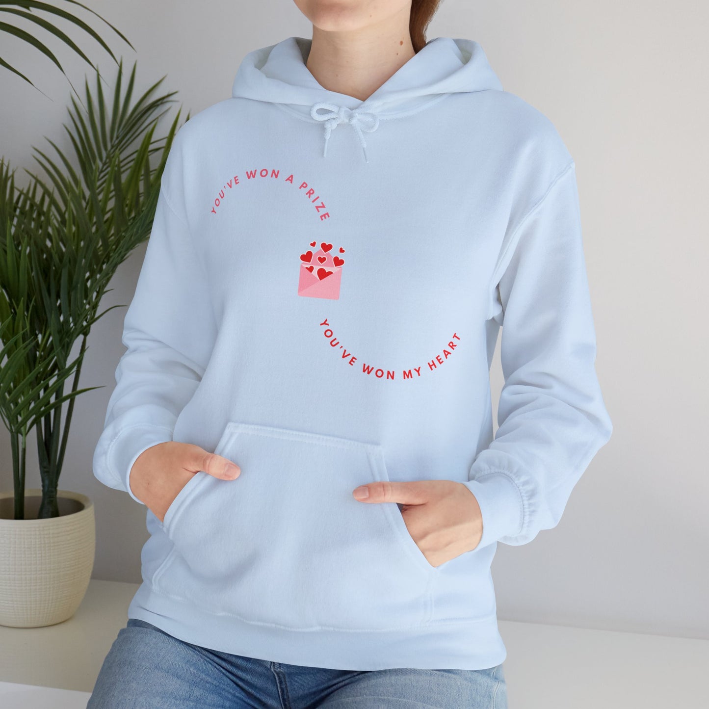 Gildan_Love Heart_Unisex Heavy Blend™ Hooded Sweatshirt