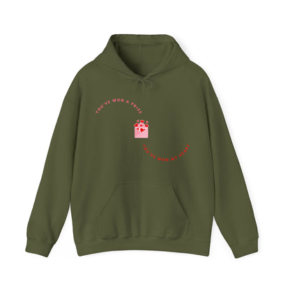 Gildan_Love Heart_Unisex Heavy Blend™ Hooded Sweatshirt