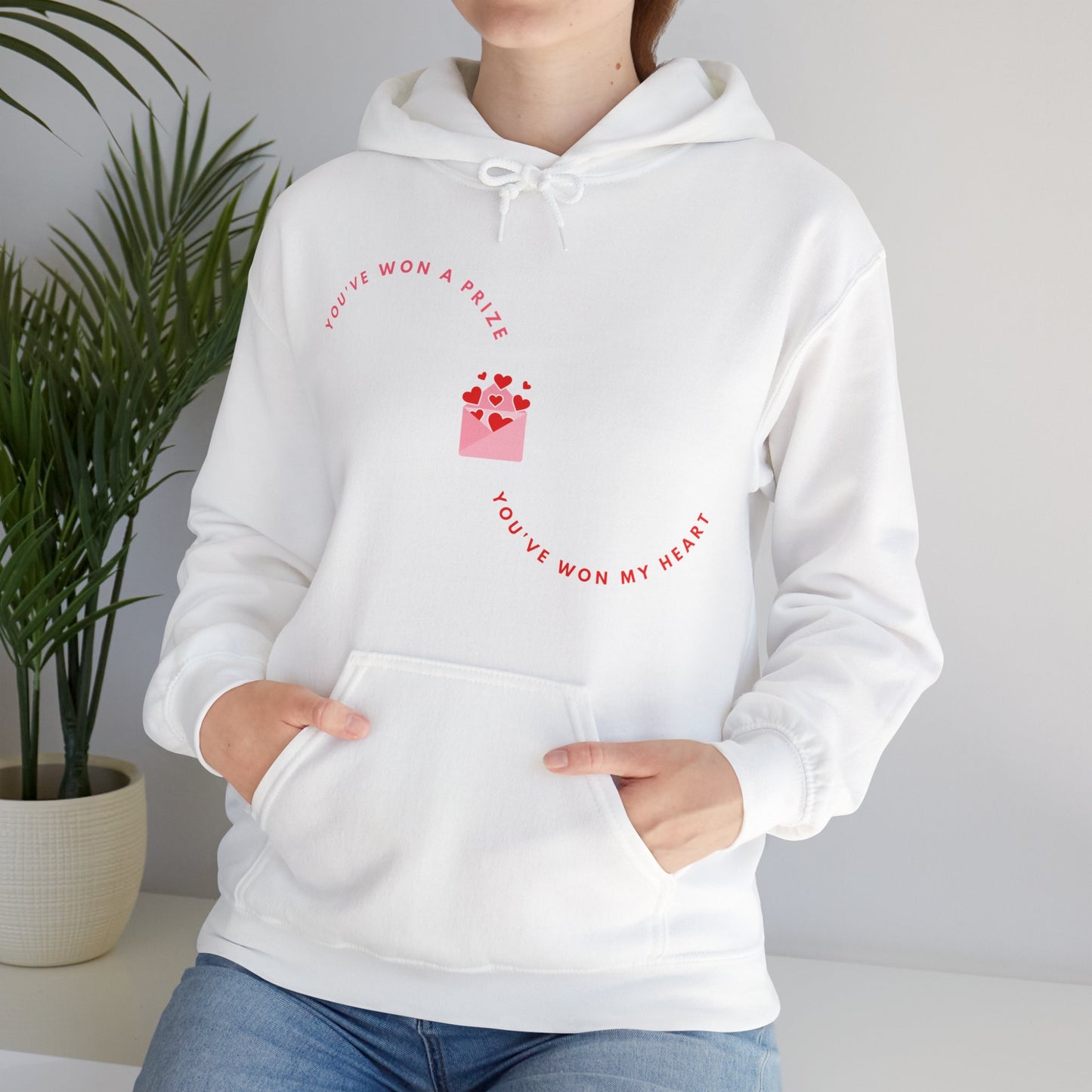 Gildan_Love Heart_Unisex Heavy Blend™ Hooded Sweatshirt